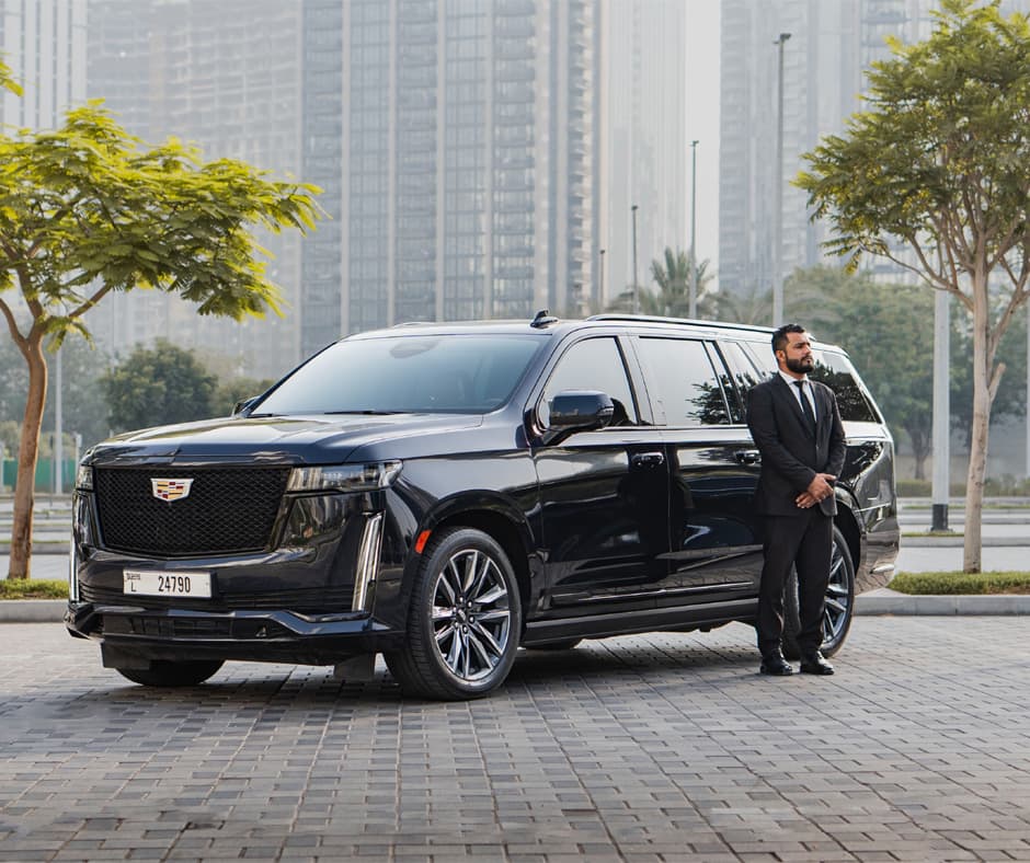 How a Luxury Car with Chauffeur Can Transform Your Holiday in Dubai